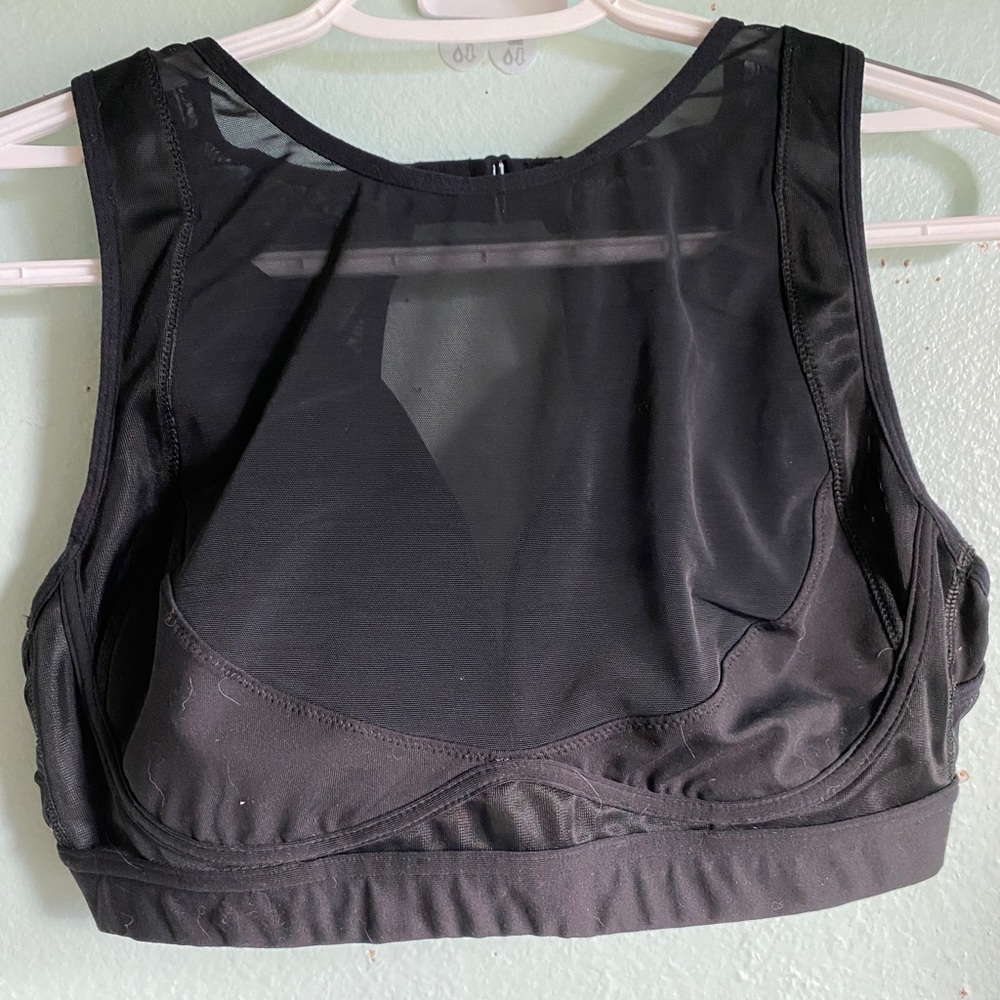 Fabletics sports bra. Mesh details
